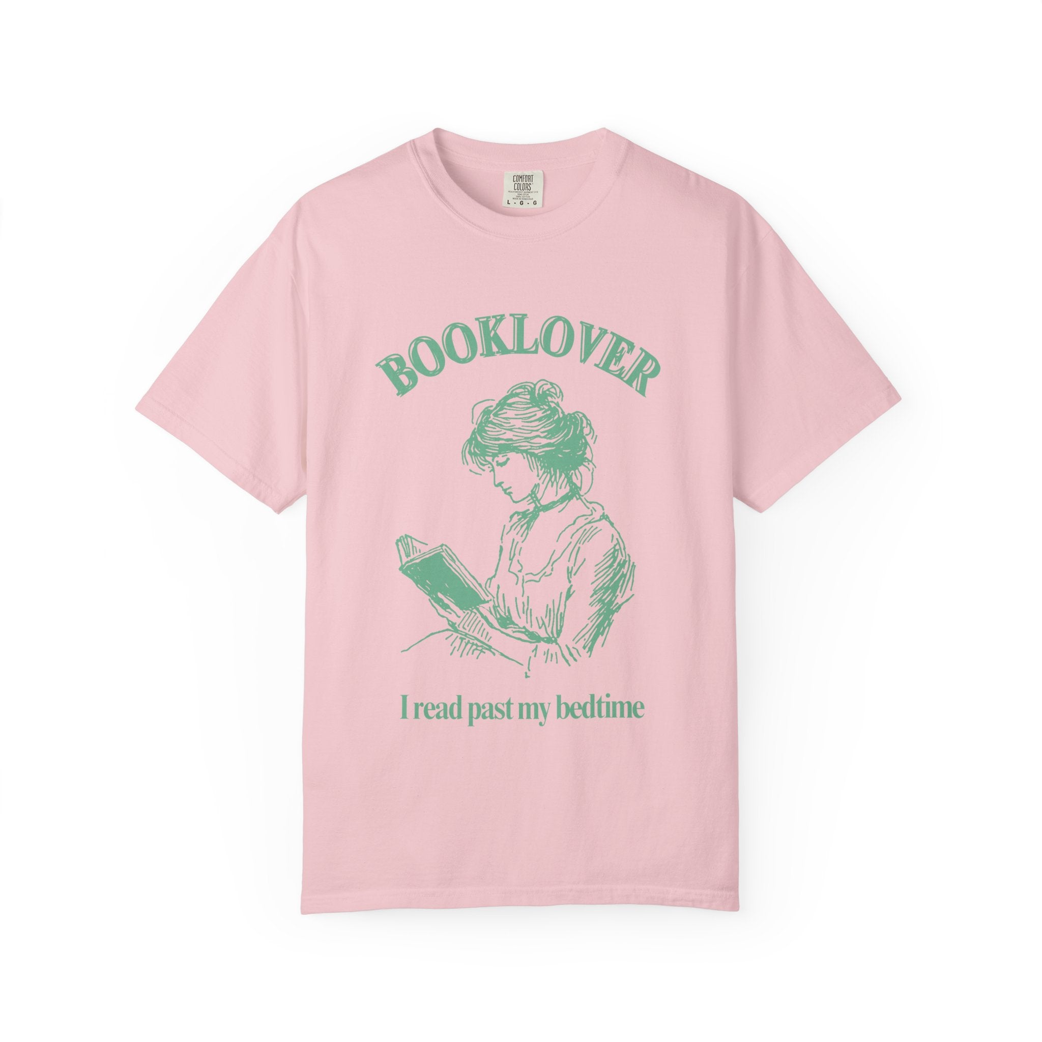 Booklover T-Shirt — "I Read Past My Bedtime" Vintage Reader Tee