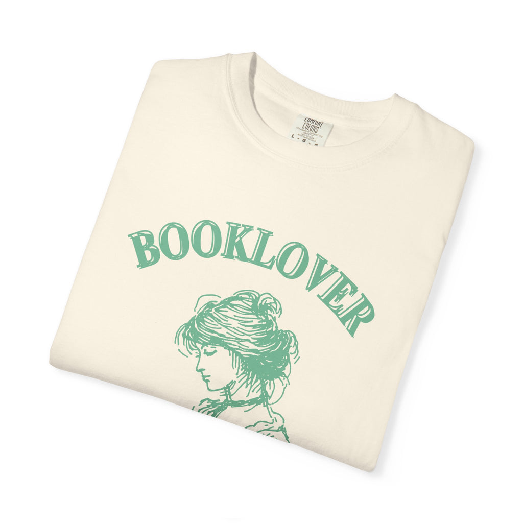 Booklover T-Shirt — "I Read Past My Bedtime" Vintage Reader Tee