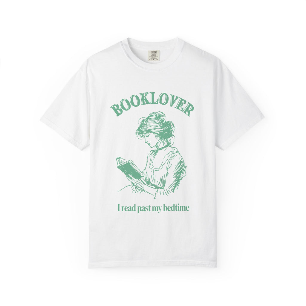 Booklover T-Shirt — "I Read Past My Bedtime" Vintage Reader Tee