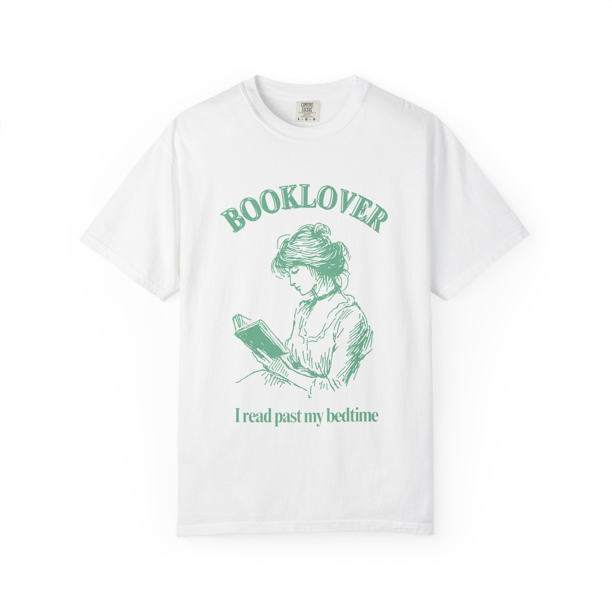 Booklover T-Shirt — "I Read Past My Bedtime" Vintage Reader Tee