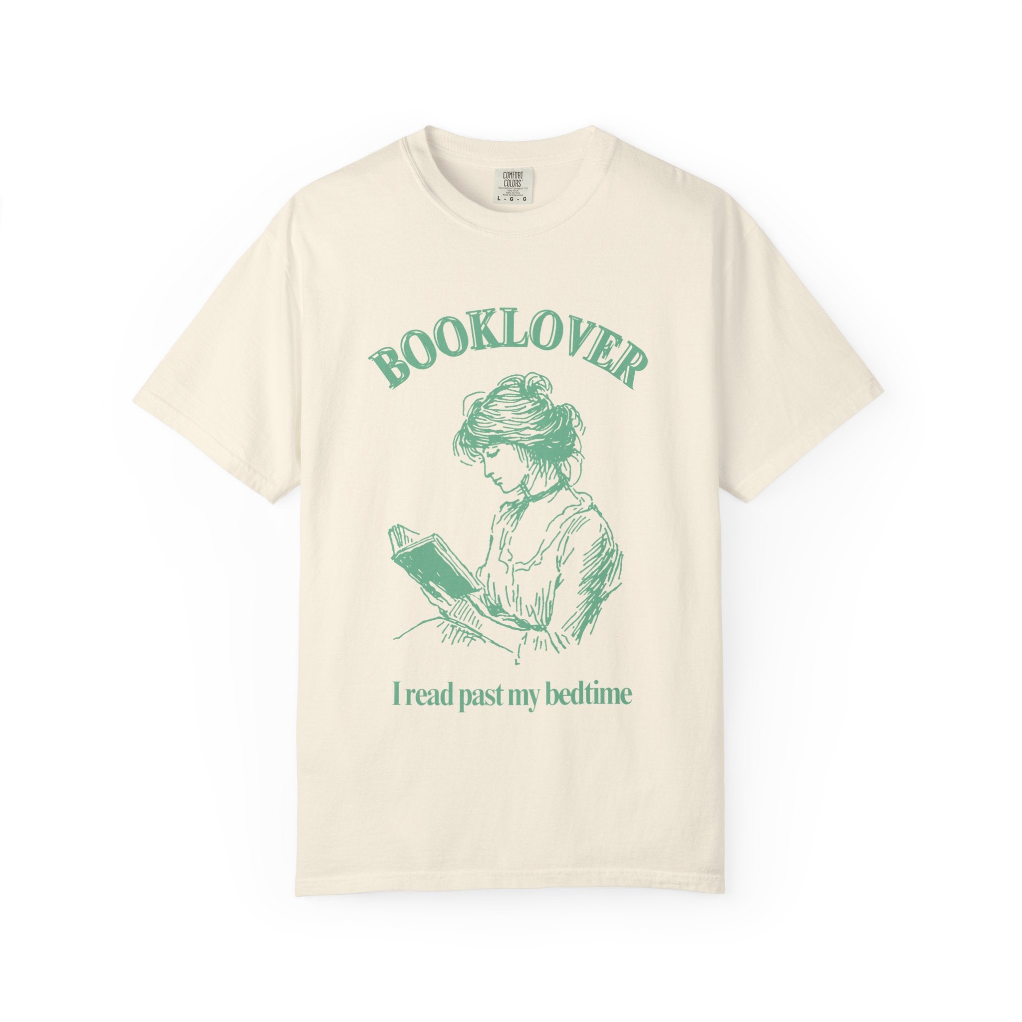 Booklover T-Shirt — "I Read Past My Bedtime" Vintage Reader Tee