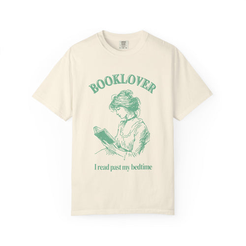 Booklover T-Shirt — "I Read Past My Bedtime" Vintage Reader Tee