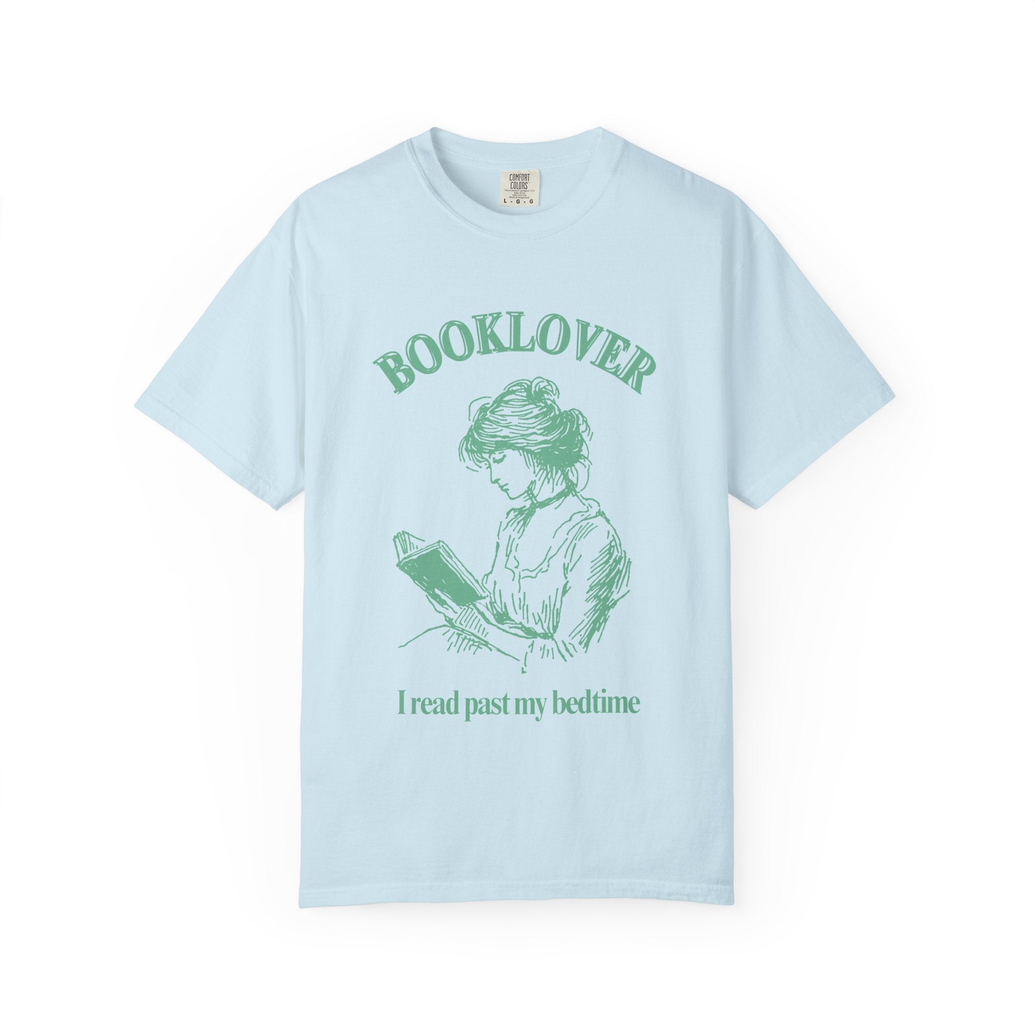 Booklover T-Shirt — "I Read Past My Bedtime" Vintage Reader Tee