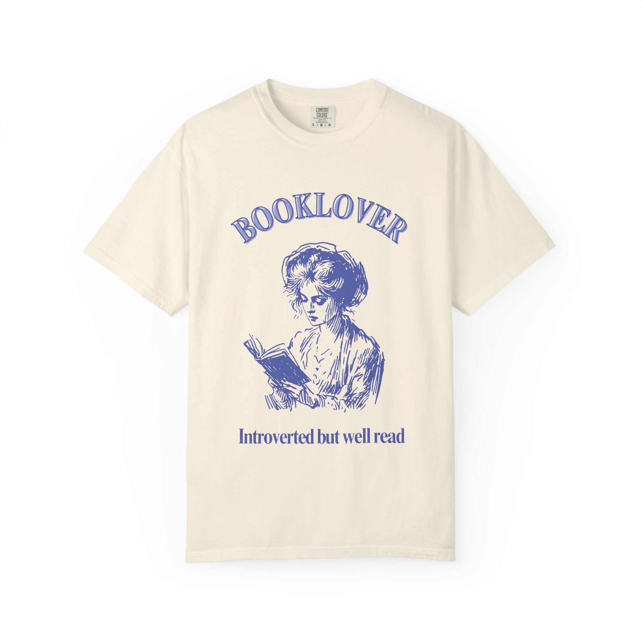 Booklover T-Shirt — "Introverted but well read" Vintage Reader Tee